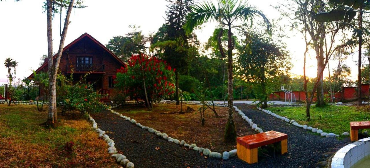 Hosteria Sapos Y Ranas Milpe Exterior foto